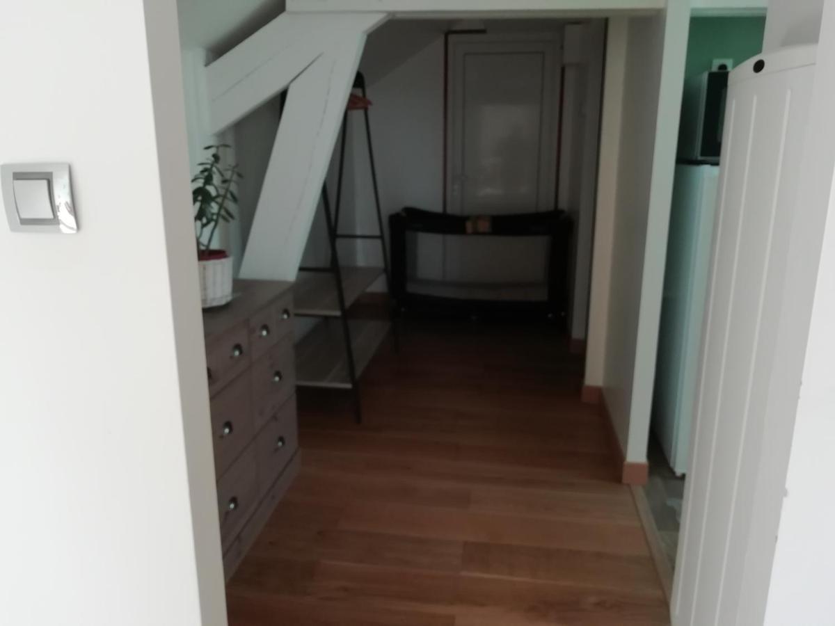 Etage A La Ferme Avec Piscine Interieure Privative, Selon Date Bassee Luaran gambar
