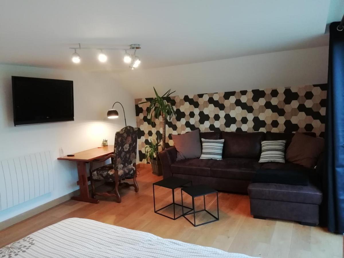 Etage A La Ferme Avec Piscine Interieure Privative, Selon Date Bassee Luaran gambar