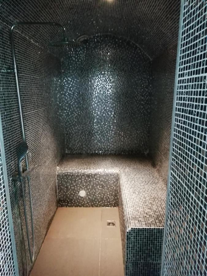 Etage A La Ferme Avec Piscine Interieure Privative, Selon Date Bassee Luaran gambar