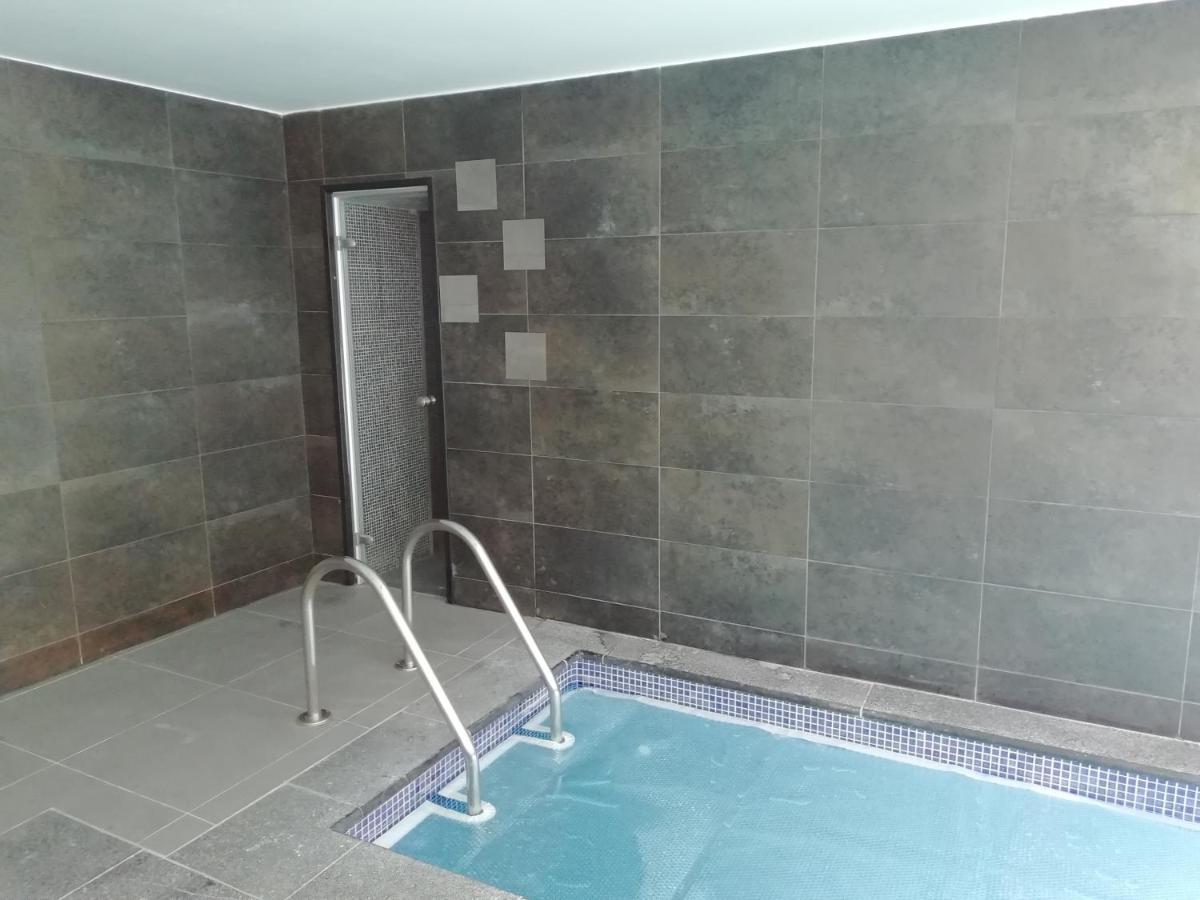 Etage A La Ferme Avec Piscine Interieure Privative, Selon Date Bassee Luaran gambar